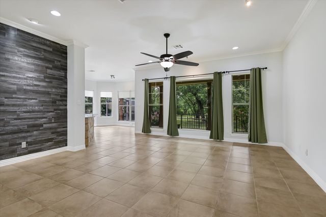 101 Paloma PL, Liberty Hill, TX 78642