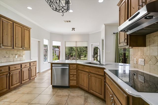 101 Paloma PL, Liberty Hill, TX 78642