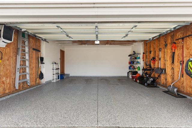 3745 Stillwater CIRCLE, Waukesha, WI 53189