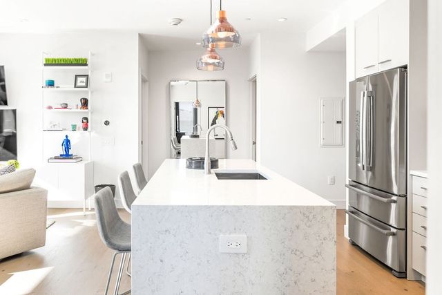 40 Traveler St 303, Boston, MA 02118