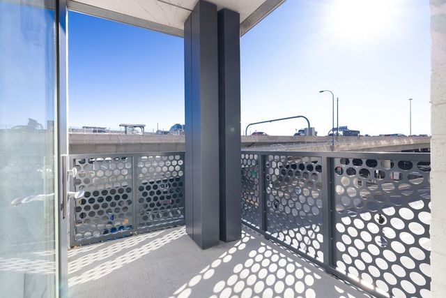 40 Traveler St 303, Boston, MA 02118