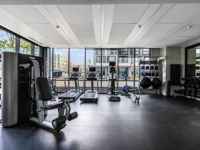 40 Traveler St 303, Boston, MA 02118