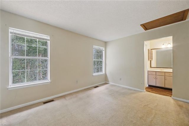 12 Saxony PL, Hampton, VA 23669
