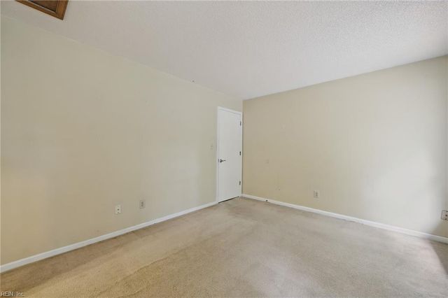 12 Saxony PL, Hampton, VA 23669