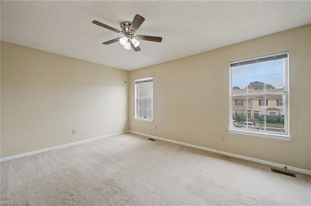 12 Saxony PL, Hampton, VA 23669