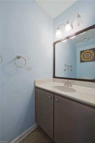 12 Saxony PL, Hampton, VA 23669
