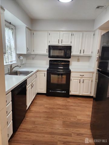 612-A Winchester Lane, Monroe, NJ 08831