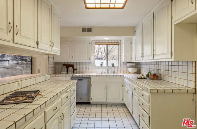 201 23rd Street, Santa Monica, CA 90402