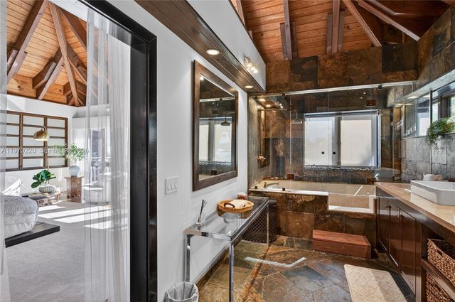 14 W San Marino Dr, Miami Beach, FL 33139