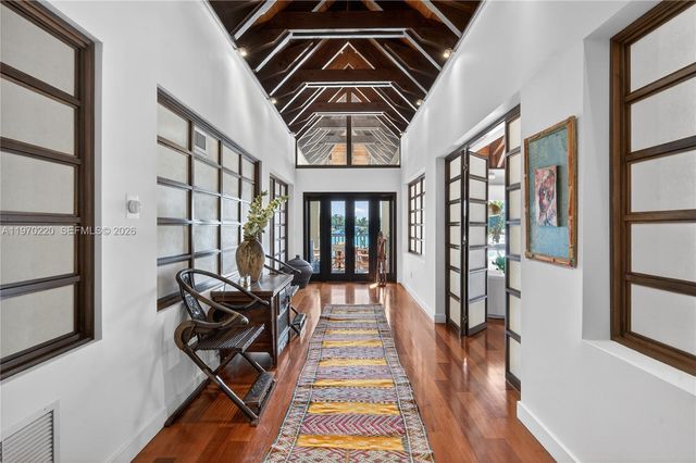 14 W San Marino Dr, Miami Beach, FL 33139