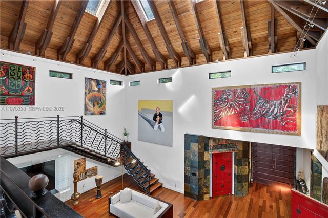 14 W San Marino Dr, Miami Beach, FL 33139