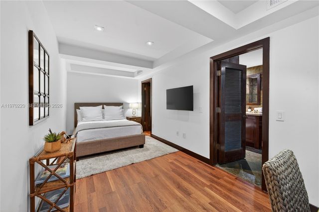 14 W San Marino Dr, Miami Beach, FL 33139