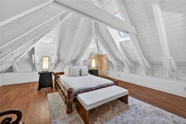 14 W San Marino Dr, Miami Beach, FL 33139