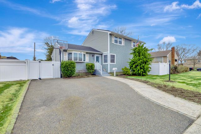 3654 Locust Avenue, Seaford, NY 11783