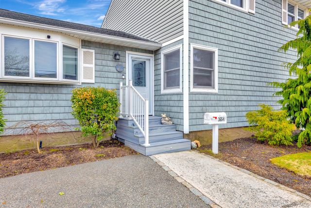 3654 Locust Avenue, Seaford, NY 11783