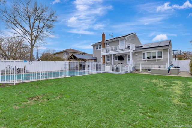 3654 Locust Avenue, Seaford, NY 11783