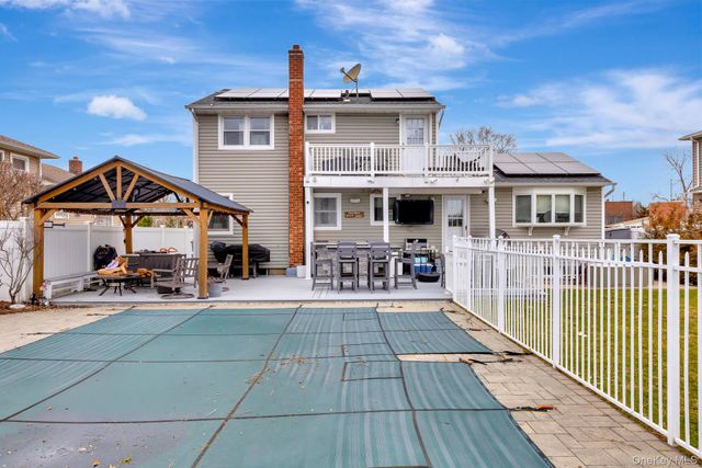 3654 Locust Avenue, Seaford, NY 11783