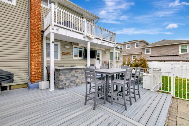 3654 Locust Avenue, Seaford, NY 11783