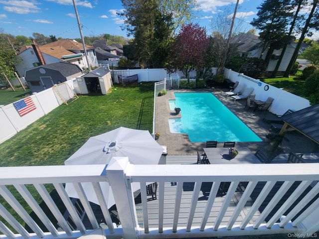 3654 Locust Avenue, Seaford, NY 11783