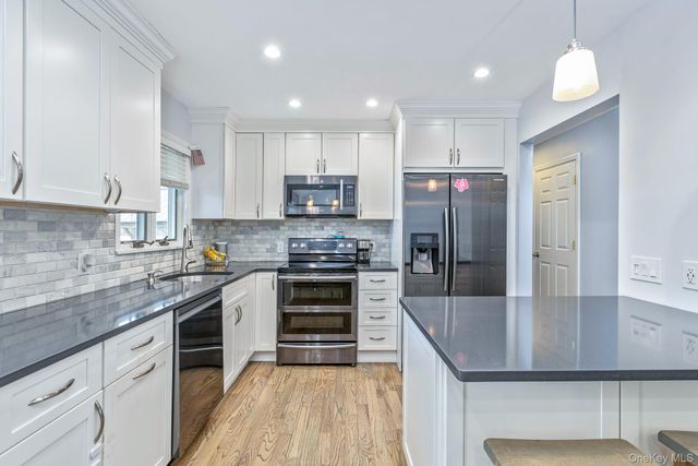 3654 Locust Avenue, Seaford, NY 11783