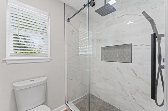 2071 Shadow Rock Drive, Houston, TX 77339