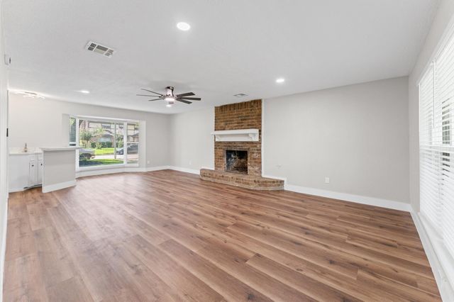 2071 Shadow Rock Drive, Houston, TX 77339