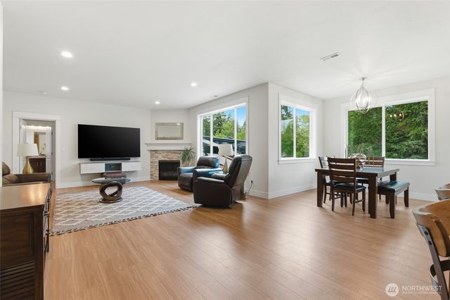 3109 108th Avenue E, Edgewood, WA 98372