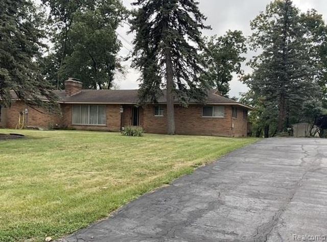 44505 Harmony Lane, Van Buren Charter Township, MI 48111