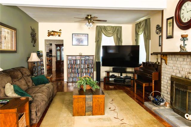 123 Front Street, Catasauqua Boro, PA 18032