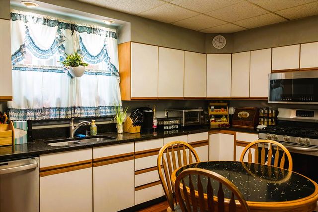 123 Front Street, Catasauqua Boro, PA 18032