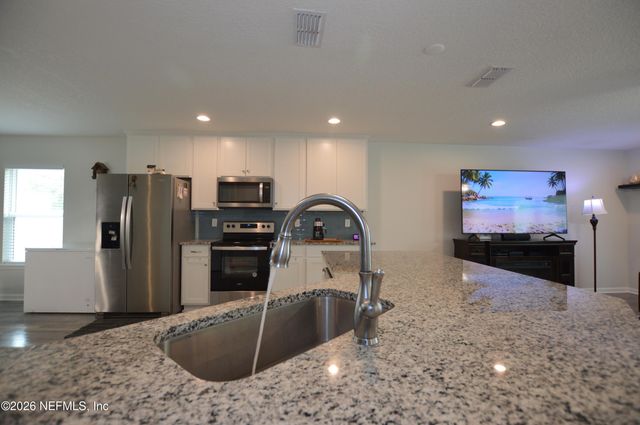 4327 LOYS Drive, Jacksonville, FL 32246