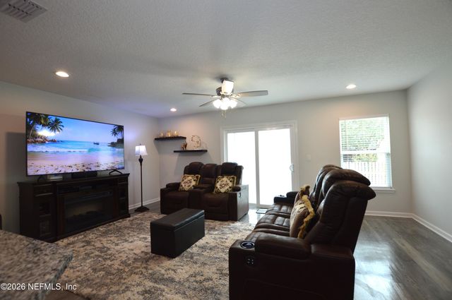 4327 LOYS Drive, Jacksonville, FL 32246