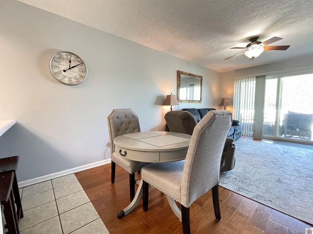 88 Deer Lake Lane, Unit 2, Murray, KY 42071