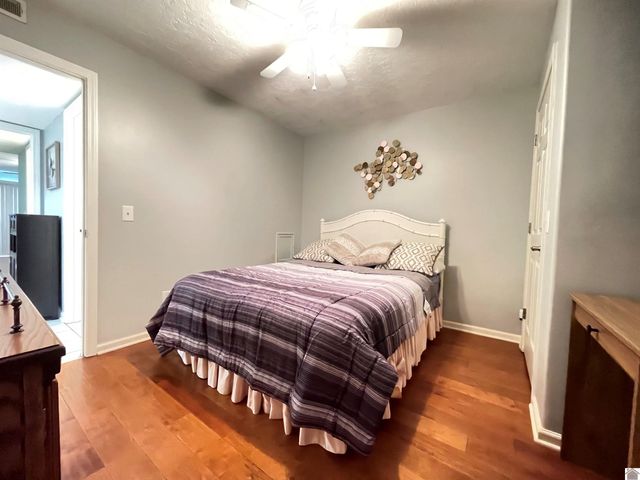 88 Deer Lake Lane, Unit 2, Murray, KY 42071