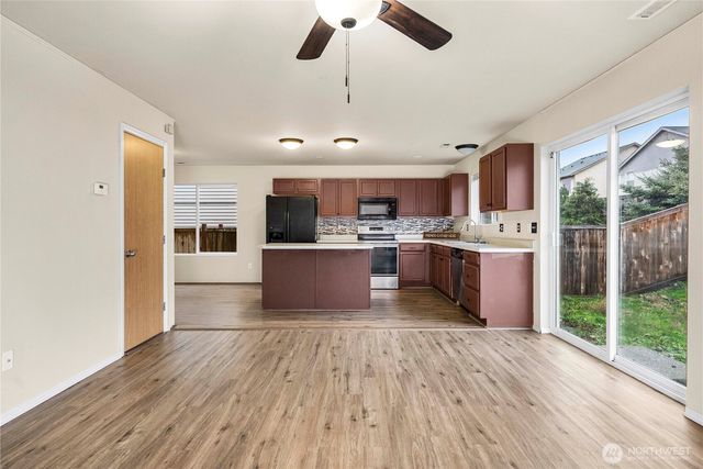 14942 99th Way SE, Yelm, WA 98597