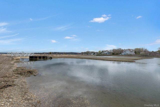 1760 Albertson Lane, Greenport, NY 11944