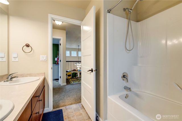 8605 189th Street Ct E, Puyallup, WA 98375