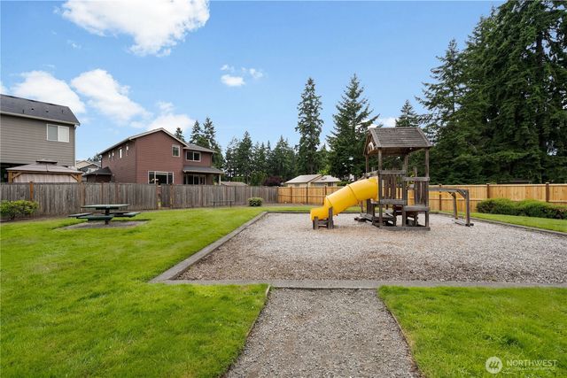 8605 189th Street Ct E, Puyallup, WA 98375