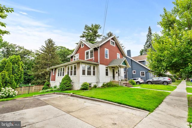 301 LAKEVIEW DR, Collingswood, NJ 08108