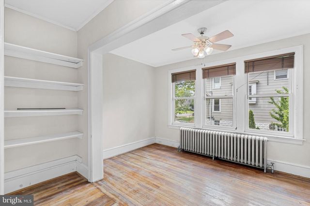 301 LAKEVIEW DR, Collingswood, NJ 08108