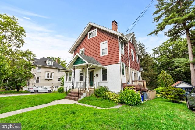 301 LAKEVIEW DR, Collingswood, NJ 08108