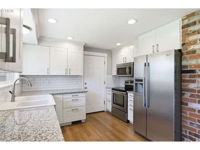 11161 Se RAMONA Dr, Boring, OR 97009