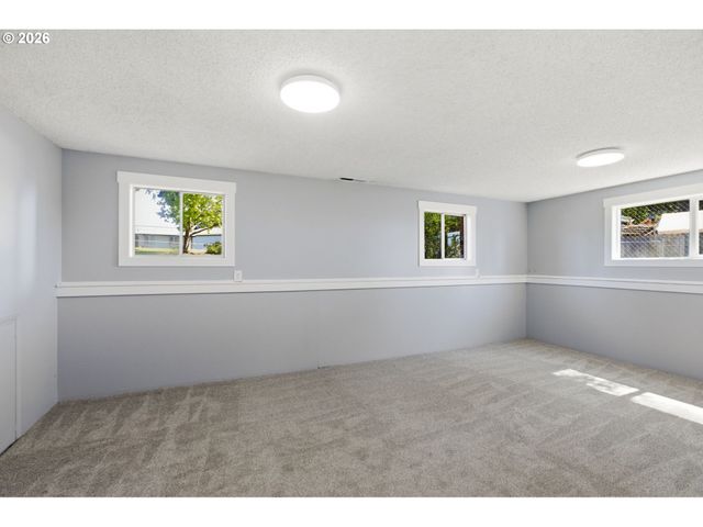 11161 Se RAMONA Dr, Boring, OR 97009
