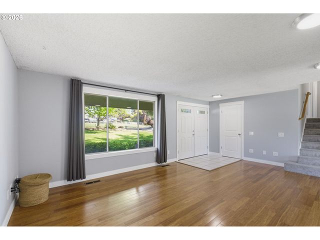 11161 Se RAMONA Dr, Boring, OR 97009