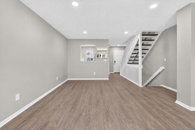 5684 Blendonridge Drive, 93C, Columbus, OH 43230