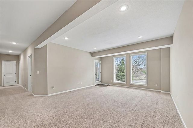 12245 NW Belmont Drive, Platte City, MO 64079