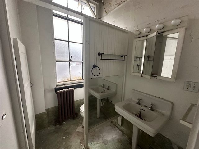 2550 Brownsville Rd., Carrick, PA 15210