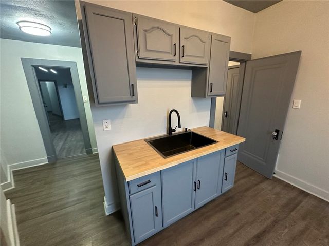 2550 Brownsville Rd., Carrick, PA 15210