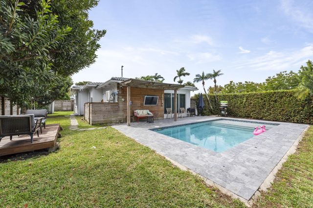 409 N 14th Avenue, Hollywood, FL 33020