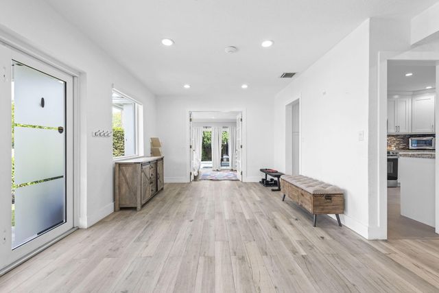 409 N 14th Avenue, Hollywood, FL 33020